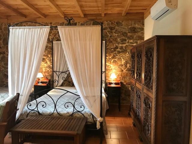 Apartamentos El Jardin Del Poeta Guijo de Granadilla Δωμάτιο φωτογραφία