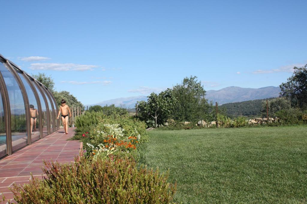 Apartamentos El Jardin Del Poeta Guijo de Granadilla Εξωτερικό φωτογραφία
