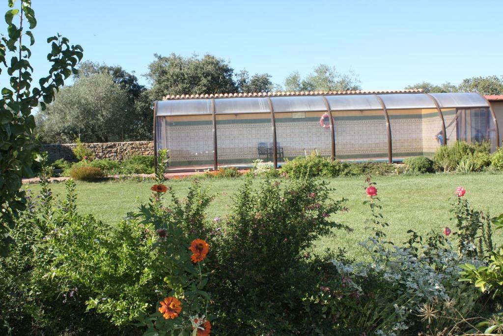 Apartamentos El Jardin Del Poeta Guijo de Granadilla Εξωτερικό φωτογραφία